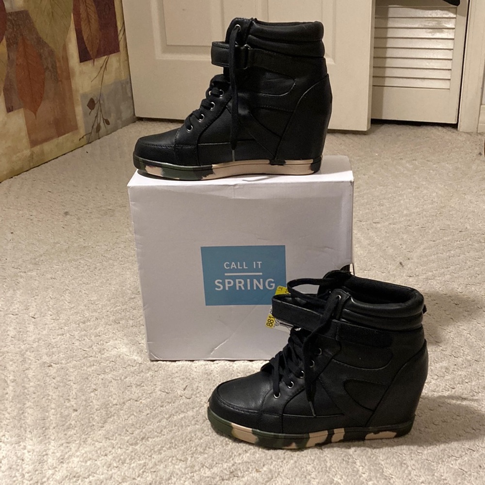 Call it Spring, JCPenney, Women’s Tauny Black Boots, Size 11.